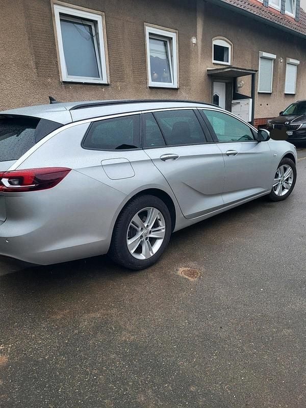 Gebraucht Opel Insignia 170 PS (125 kW) 2017 Silber Kombi