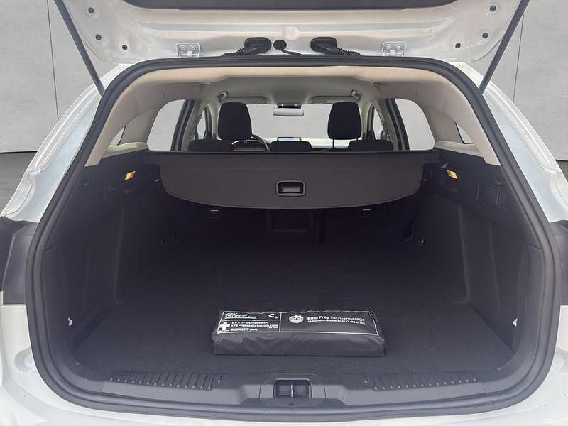 Gebraucht Ford Focus Active 125 PS (91 kW) 2022 Weiß Kombi
