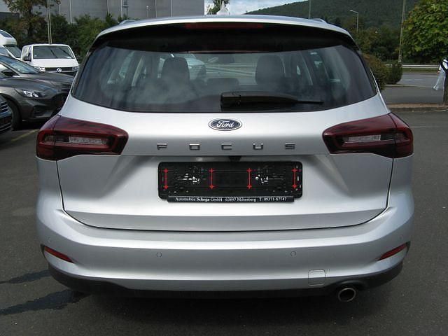 Używany Ford Focus Titanium 120 KM (88 kW) 2022 Srebrny Kombi