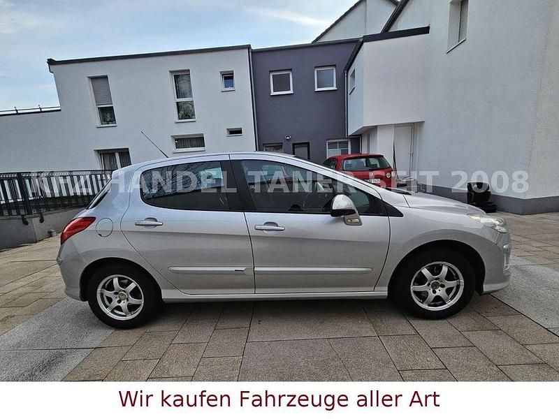 Lackierung aluminiumgrau/meta Gebraucht 2008 Peugeot 308 Sport Limousine | 3.490 € (Fairer Preis) - Bild 1/4