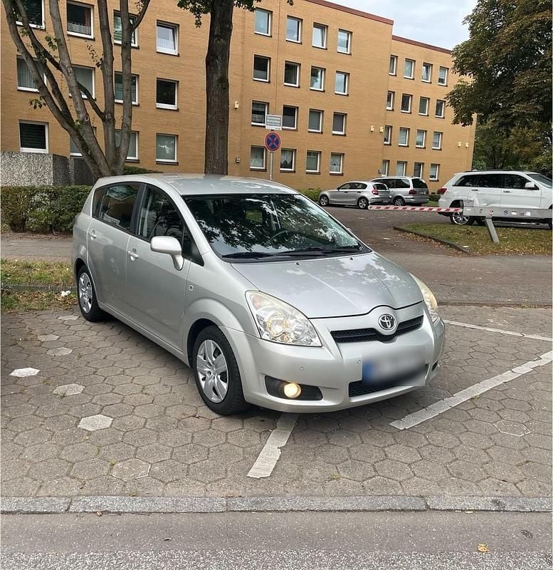 Gebraucht Toyota Corolla Verso 136 PS (100 kW) 2008 Silber Van / Kleinbus