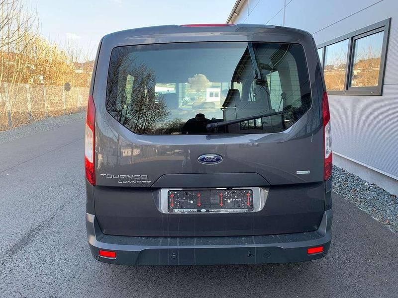 Gebraucht Ford Tourneo Connect Trend 101 PS (74 kW) 2017 Magneticgrau (metallic) Van / Kleinbus