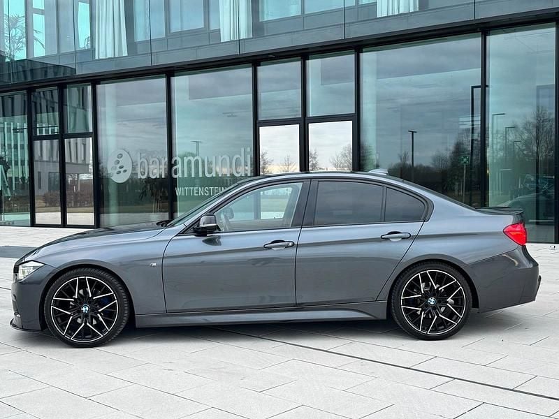 Gebraucht BMW 320 M Sport 190 PS (139 kW) 2016 Grau Limousine