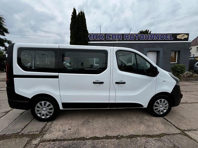 Gebraucht Opel Vivaro 120 PS (88 kW) 2019 Weiß Van / Kleinbus