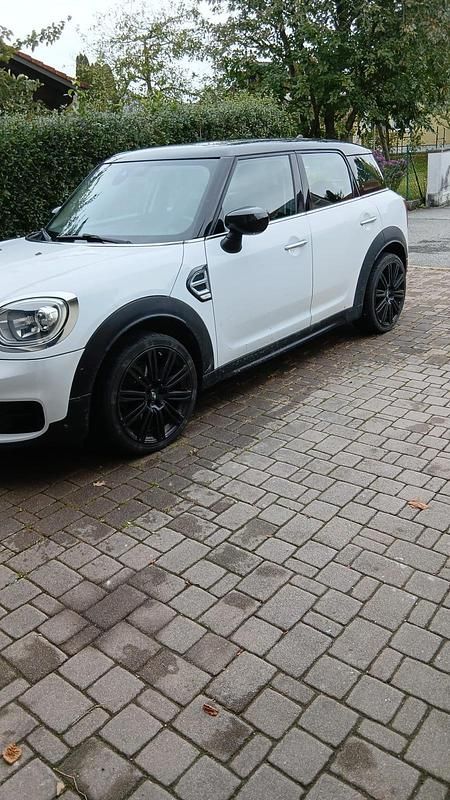 Weiß Gebraucht 2019 Mini Cooper Countryman SUV | 15.900 € (Fairer Preis) - Bild 1/4