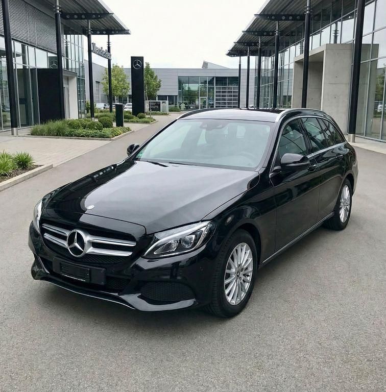 Schwarz Gebraucht 2017 Mercedes C220 Avantgarde Kombi | 13.700 € (Guter Preis) - Bild 1/4