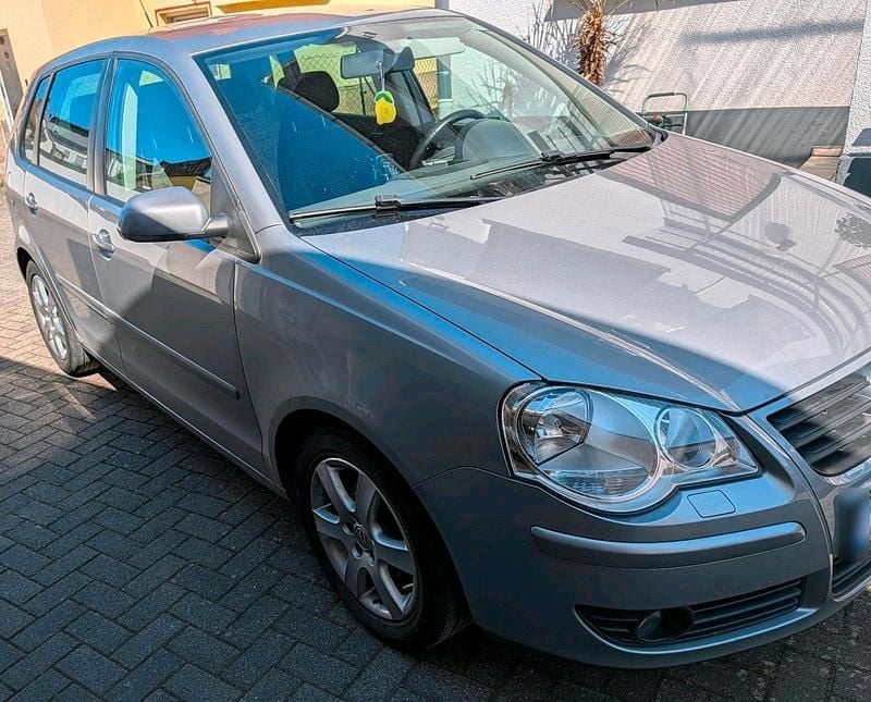 Second-hand VW Polo 70 CP (51 kW) 2009 Gri Hatchback