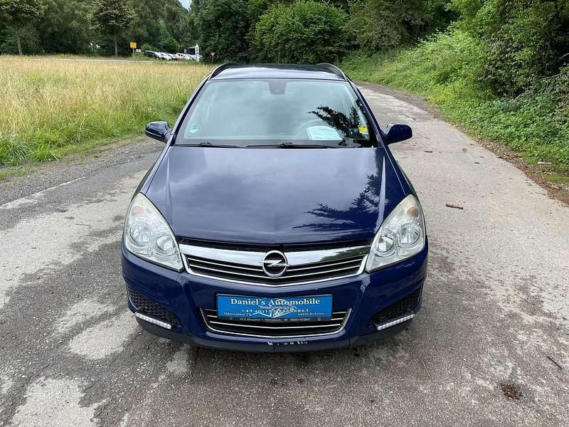 Blau Gebraucht 2007 Opel Astra Kombi | 2.800 € - Bild 1/4