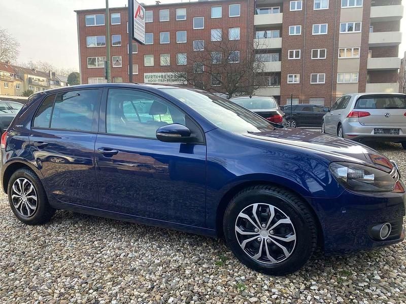 Gebraucht VW Golf VI Team 122 PS (89 kW) 2010 Shadow blue metallic Kleinwagen
