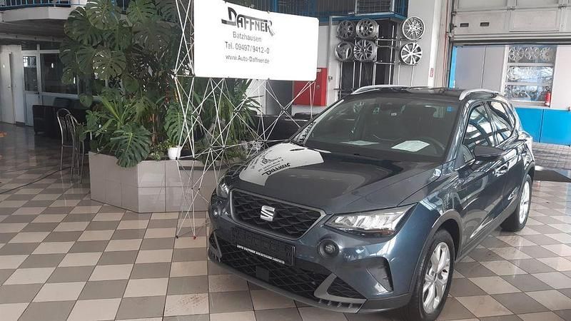 Grau Gebraucht 2023 Seat Arona FR SUV | 23.990 € (Etwas zu teuer) - Bild 1/4