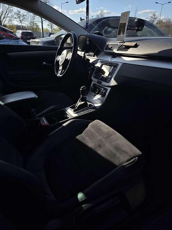 Gebraucht VW Passat 140 PS (102 kW) 2013 Weiß Coupé