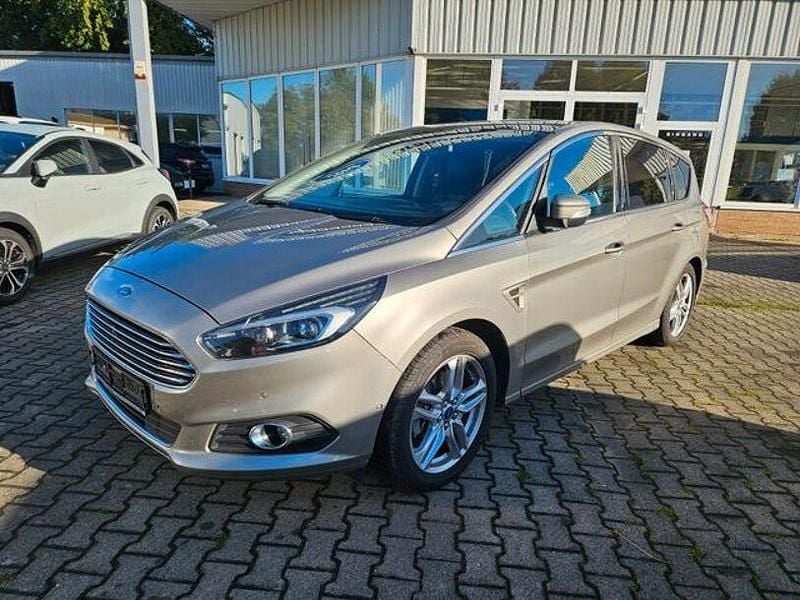 Silber Gebraucht 2015 Ford S-MAX Titanium Van / Kleinbus | 12.700 € (Guter Preis) - Bild 1/4