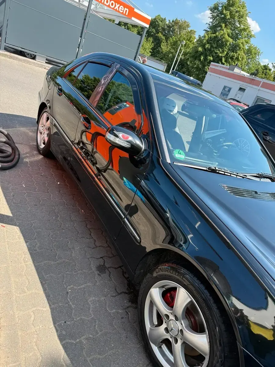 Gebraucht Mercedes C180 186 PS (136 kW) 2007 Schwarz Limousine