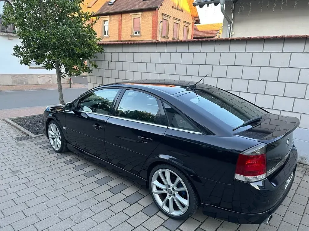 Gebraucht Opel Vectra OPC 280 PS (205 kW) 2008 Schwarz Limousine
