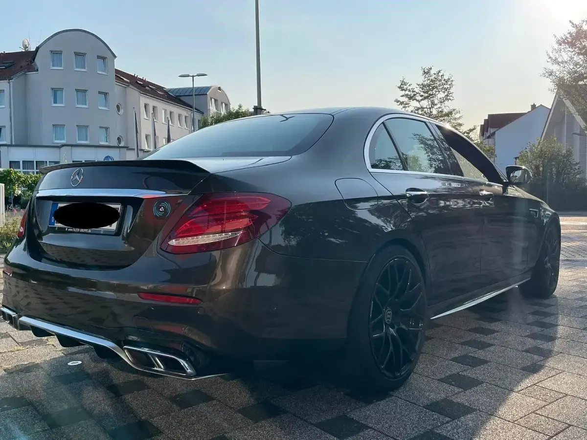 Gebraucht Mercedes E63S AMG 612 PS (450 kW) 2017 Braun Limousine