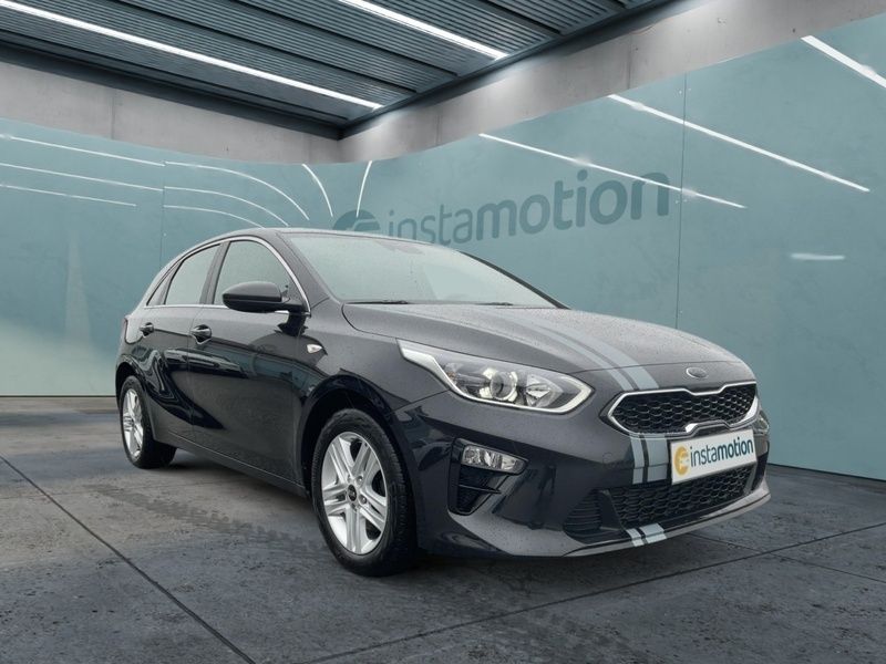 Schwarz Gebraucht 2021 Kia Ceed Vision Kleinwagen | 18.306 € (Etwas zu teuer) - Bild 1/4