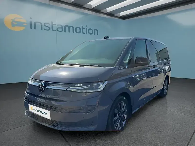 Gebraucht VW Multivan 150 PS (110 kW) 2023 Grau Van / Kleinbus