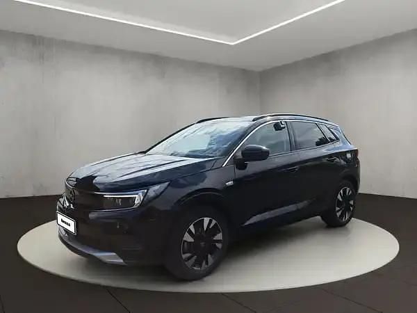 Diamant schwarz (metallic) Gebraucht 2022 Opel Grandland X Ultimate SUV | 22.850 € (Fairer Preis) - Bild 1/4