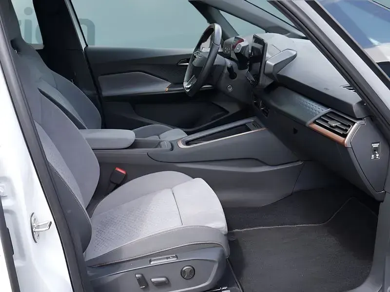 Gebraucht Cupra Born 150 kW (204 PS) 2024 Weiß Kleinwagen