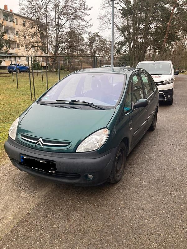 Gebraucht Citroën Xsara Picasso 118 PS (86 kW) 2002 Grün Van / Kleinbus