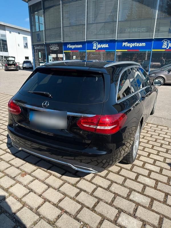 Gebraucht Mercedes C220 204 PS (150 kW) 2014 Schwarz Kombi