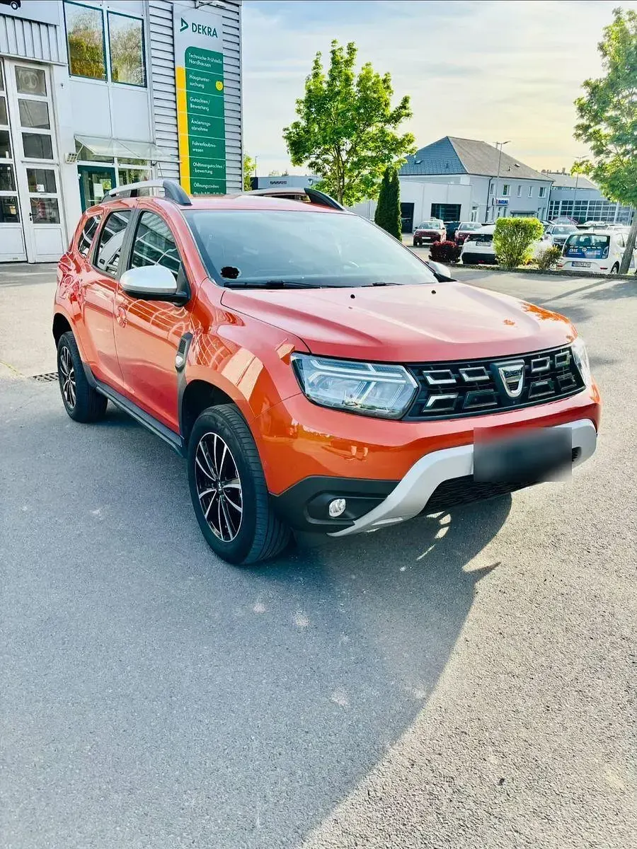 Gebraucht Dacia Duster Prestige 116 PS (85 kW) 2022 Orange SUV