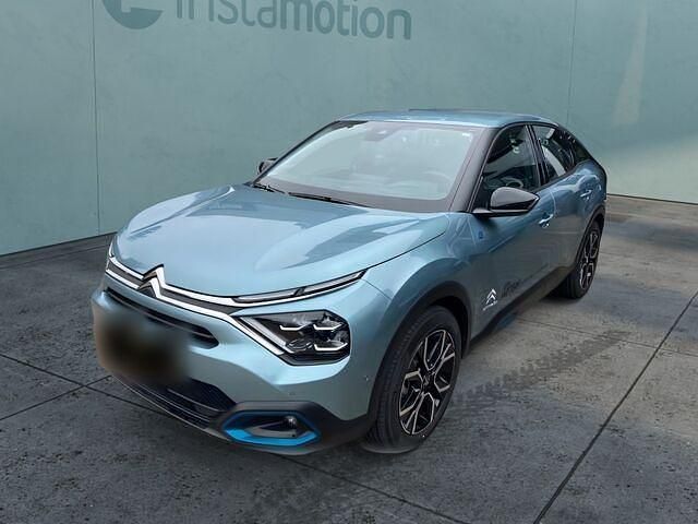 Używany Citroën e-C4 Feel 100 kW (136 KM) 2022 Niebieski Sedan/Limuzyna