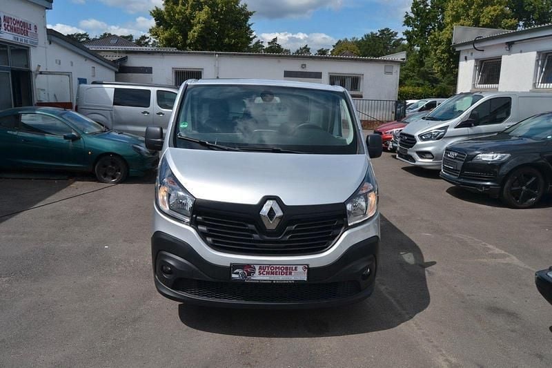 Grau Gebraucht 2017 Renault Trafic Komfort Van | 5.500 € (Superpreis) - Bild 1/4