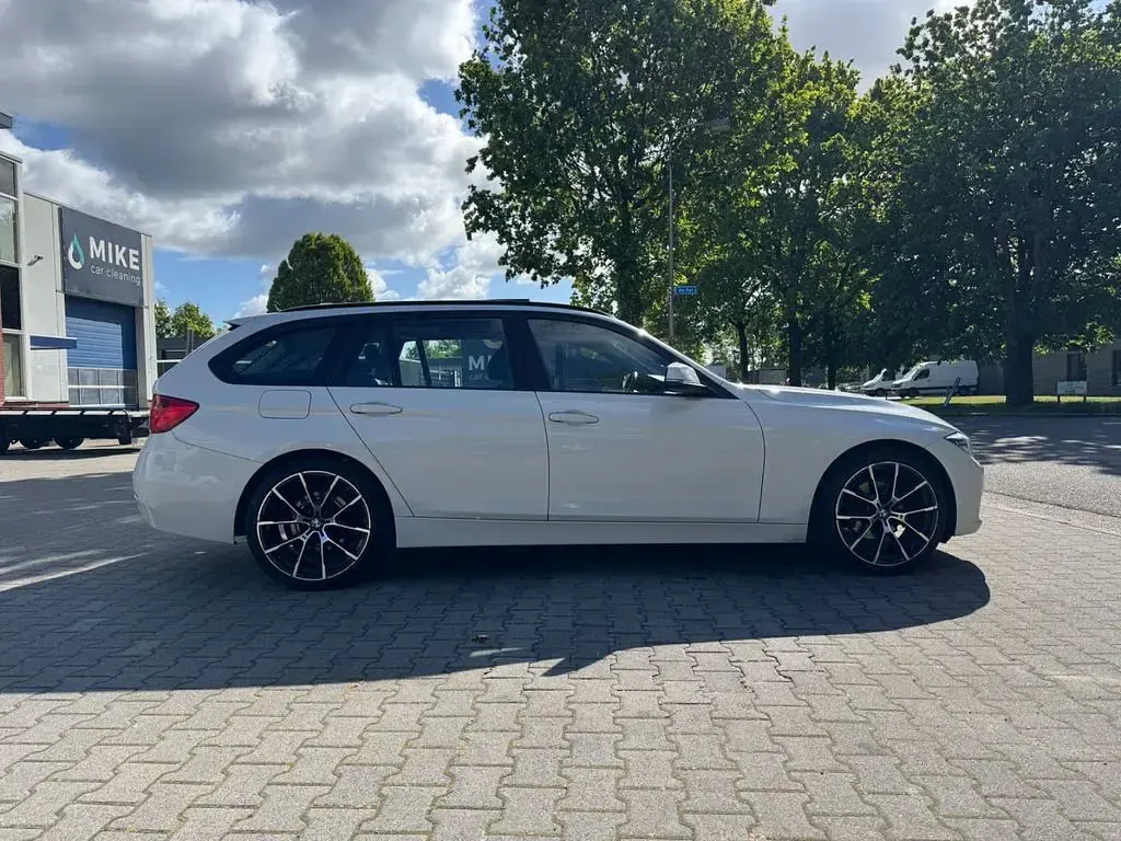 Gebraucht BMW 318 143 PS (105 kW) 2014 Weiß Kombi