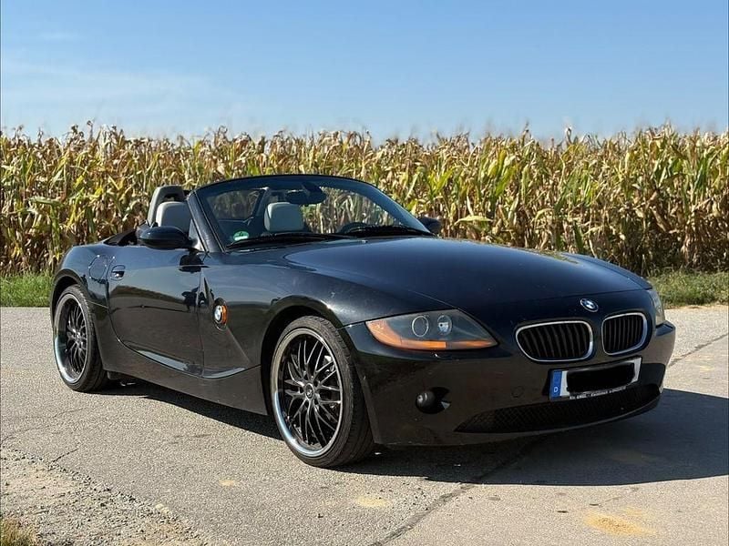 Gebraucht BMW Z4 Performance 192 PS (141 kW) 2003 Schwarz Cabrio