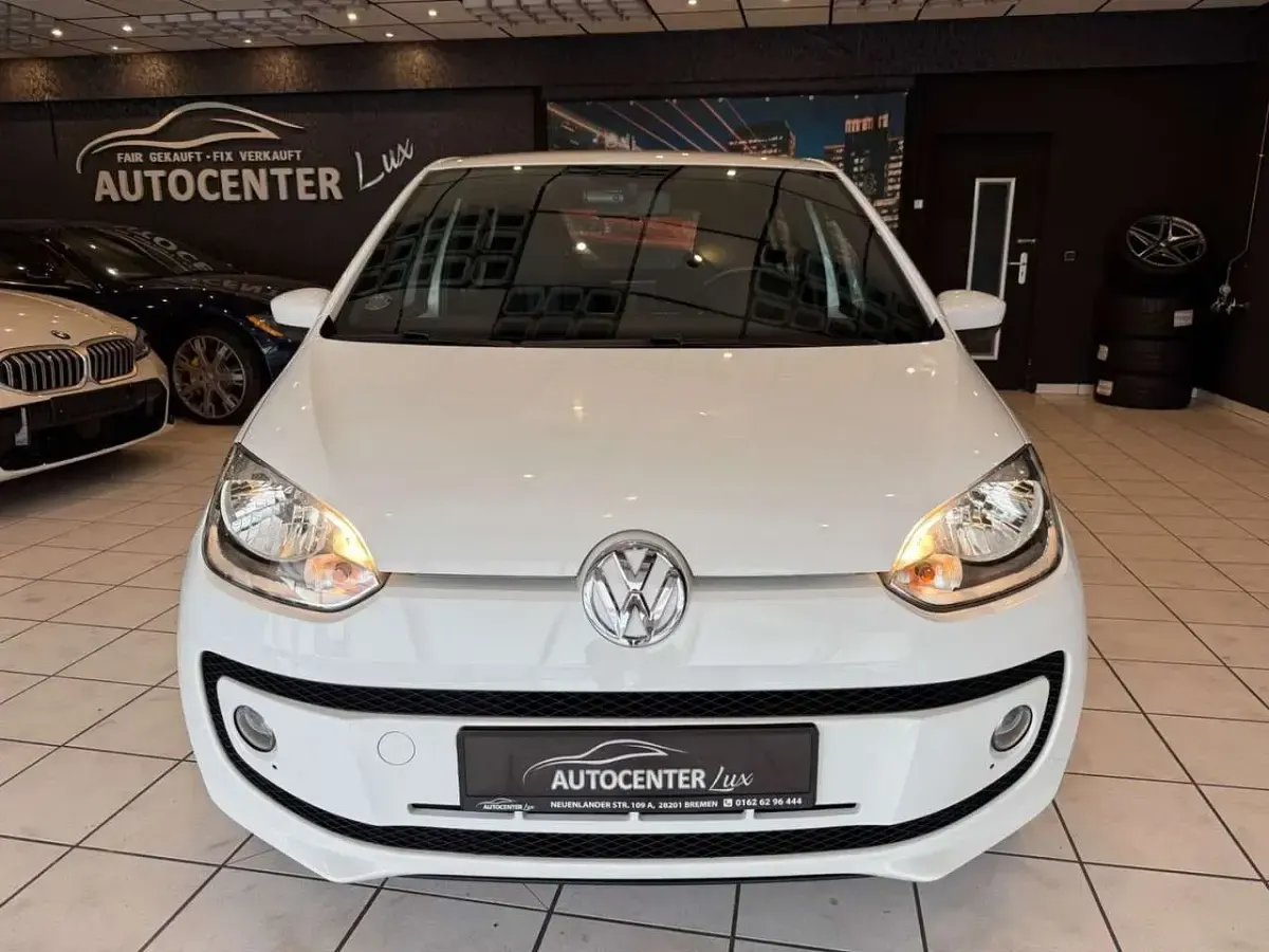 Usado VW up! CLUB 75 CV (55 kW) 2016 Blanco Utilitario