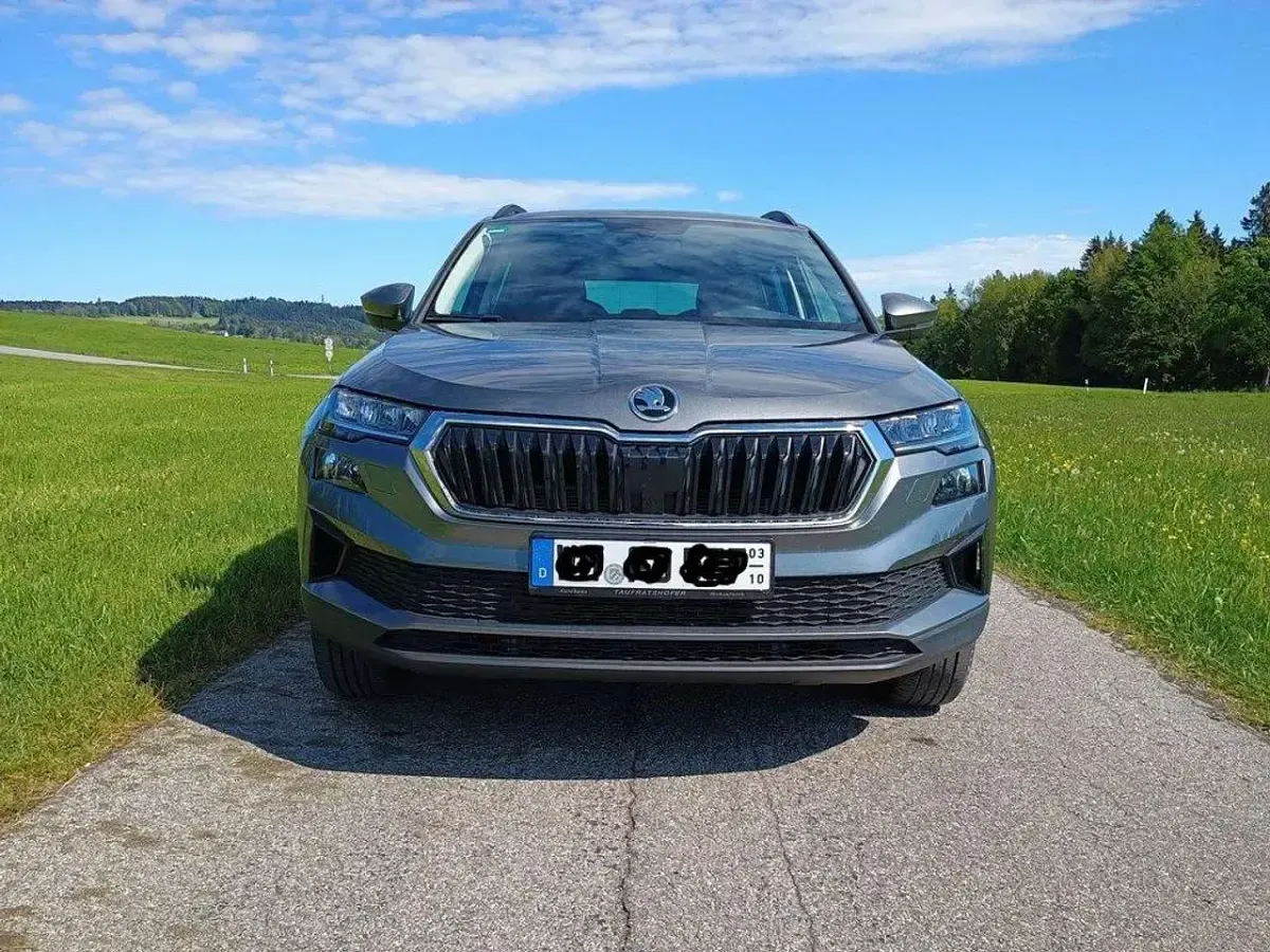 Gebraucht Skoda Karoq Ambition 116 PS (85 kW) 2023 Grau SUV