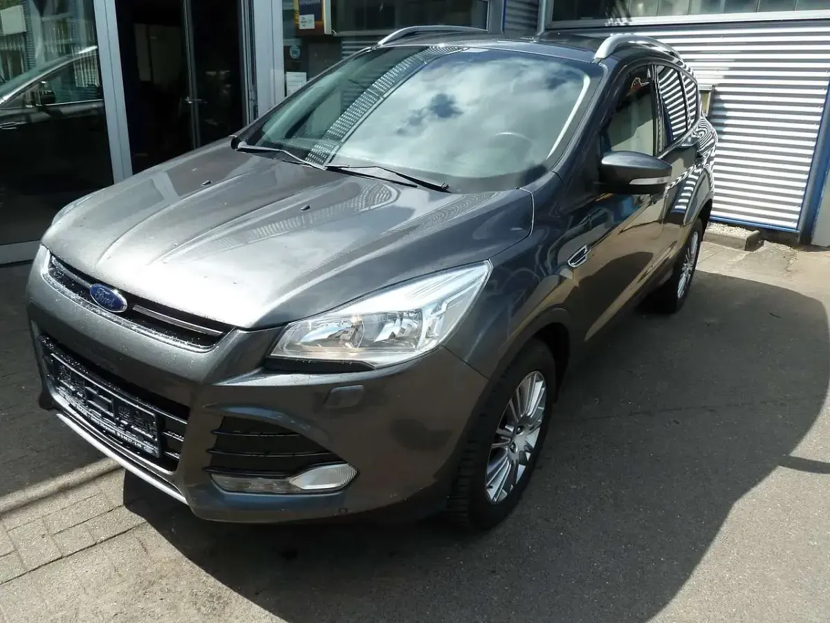Gebraucht Ford Kuga Titanium 140 PS (102 kW) 2014 Magneticgrau (metallic) SUV