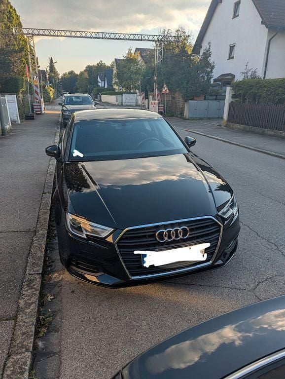 Gebraucht Audi A3 150 PS (110 kW) 2019 Schwarz Limousine