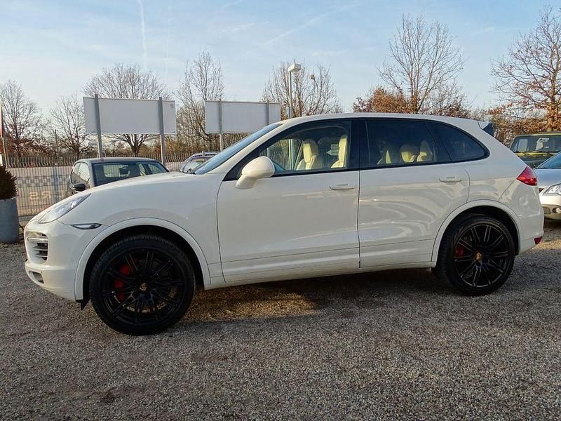 Gebraucht Porsche Cayenne Turbo 500 PS (367 kW) 2010 Weiß SUV