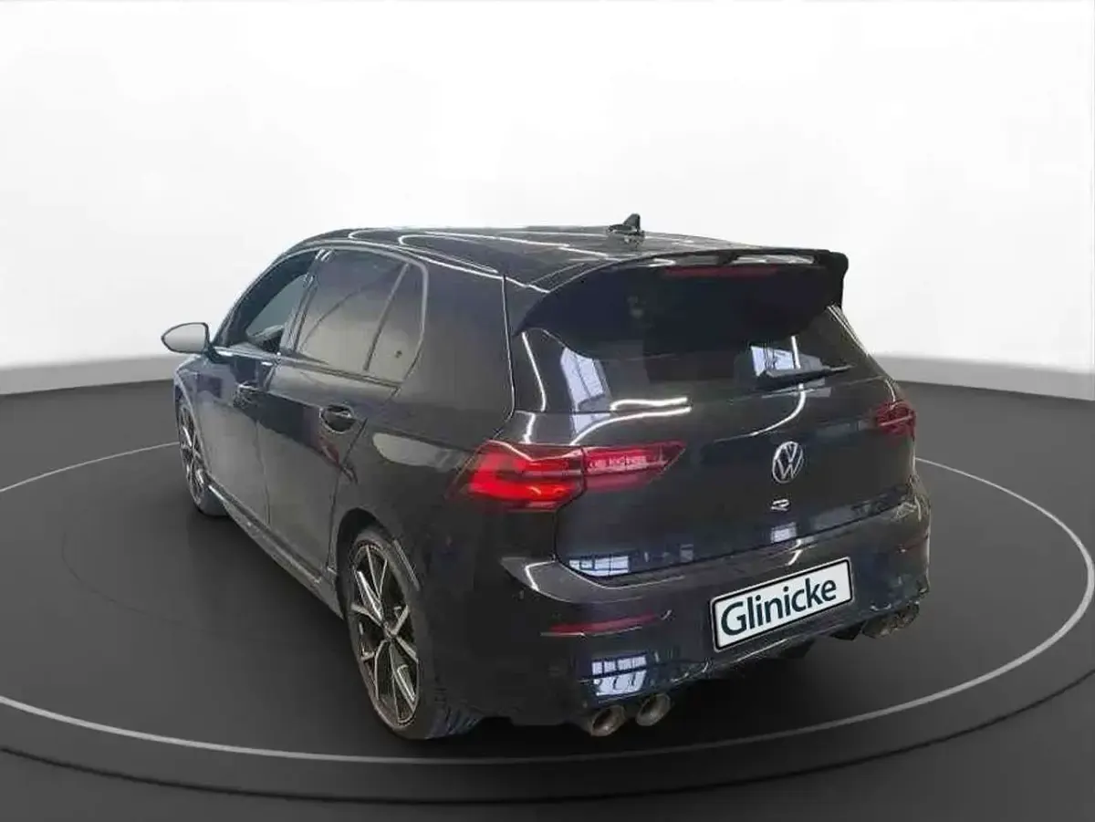 Gebraucht VW Golf VIII R 320 PS (235 kW) 2024 Deep black perleffekt Limousine