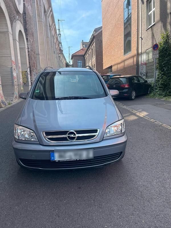 Silber Gebraucht 2005 Opel Zafira Van / Kleinbus | 3.000 € (Fairer Preis) - Bild 1/4