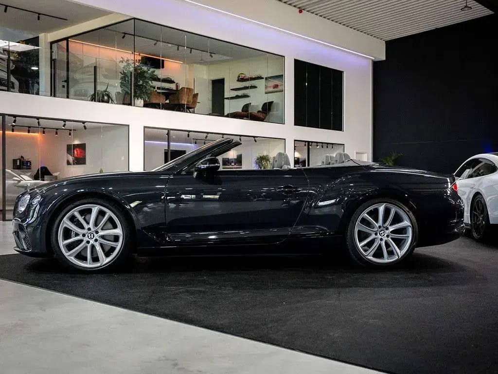 Gebraucht Bentley Continental GT Convertible Mulliner 549 PS (403 kW) 2022 Grau Cabrio