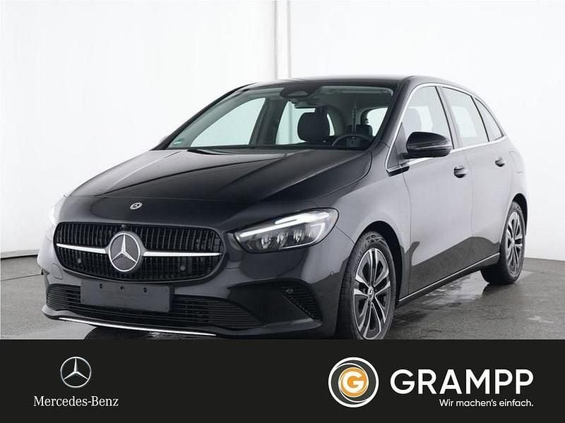 Schwarz Gebraucht 2024 Mercedes B200 Van / Kleinbus | 29.650 € (Guter Preis) - Bild 1/4