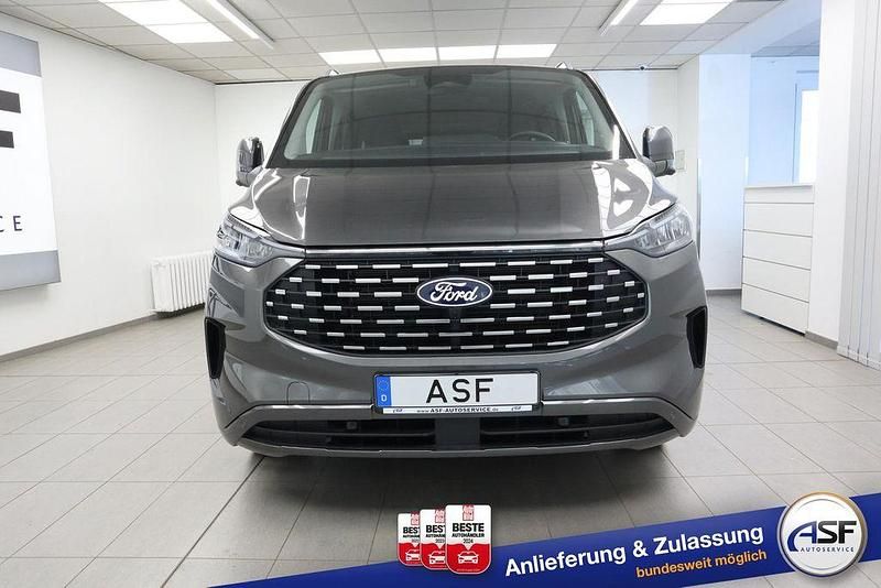Neu Ford Tourneo Titanium 150 PS (110 kW) 2025 Grau Van / Kleinbus