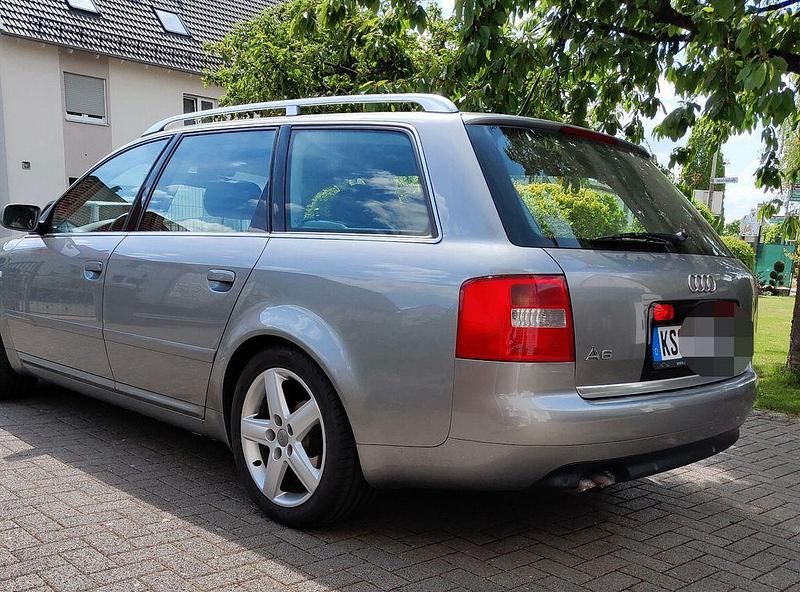 Second-hand Audi A6 163 CP (119 kW) 2004 Gri Break