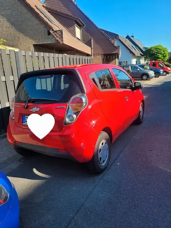 Gebraucht Chevrolet Spark 68 PS (50 kW) 2011 Rot Kleinwagen