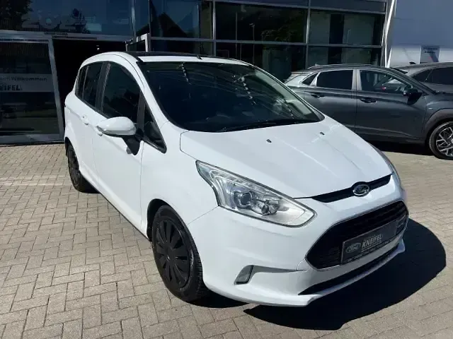 Usata Ford B-MAX Titanium 125 CV (91 kW) 2017 Bianco Monovolume