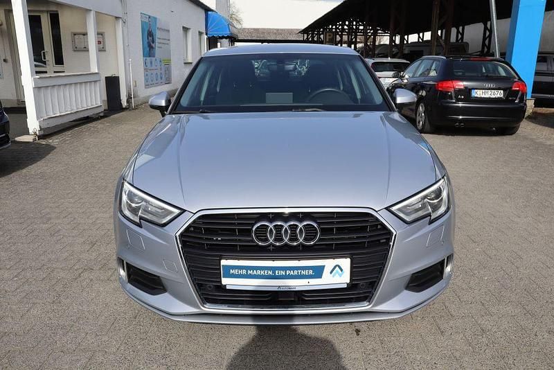 Gebraucht Audi A3 Sport 150 PS (110 kW) 2019 Limousine