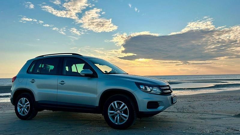 Gebraucht VW Tiguan 140 PS (102 kW) 2012 Silber SUV