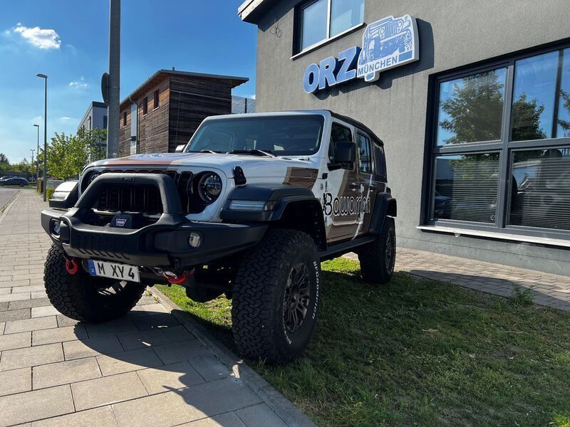 Weiß Gebraucht 2021 Jeep Wrangler Sport SUV | 59.900 € - Bild 1/4