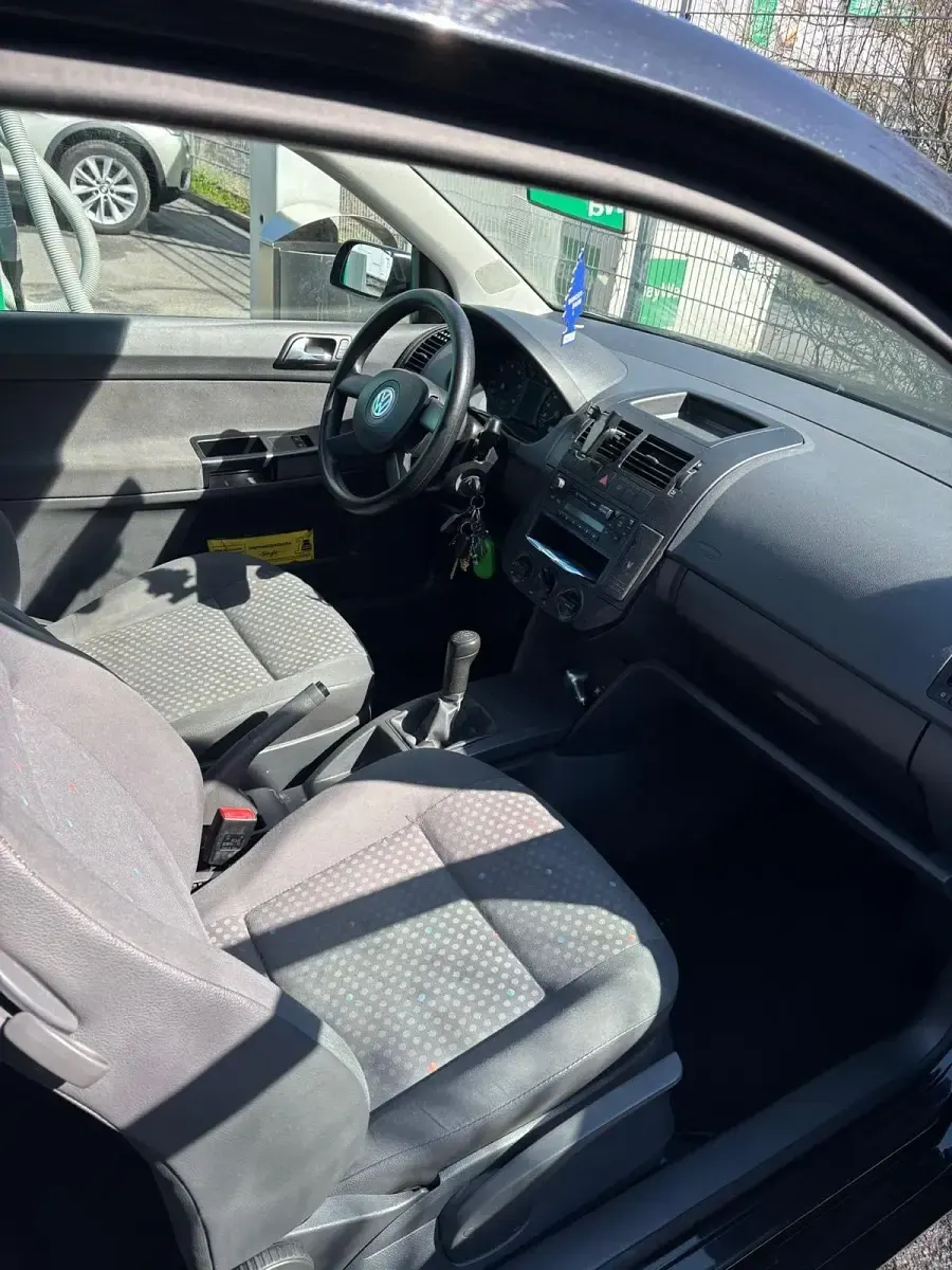 Gebraucht VW Polo 54 PS (39 kW) 2005 Schwarz Kleinwagen