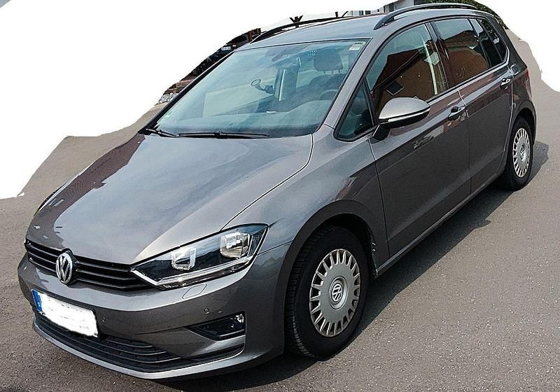 Grau Gebraucht 2015 VW Golf Sportsvan Trendline Van / Kleinbus | 7.500 € (Guter Preis) - Bild 1/3