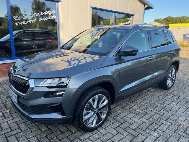 Graphite grau Gebraucht 2024 Skoda Karoq Style SUV | 29.900 € (Guter Preis) - Bild 1/4