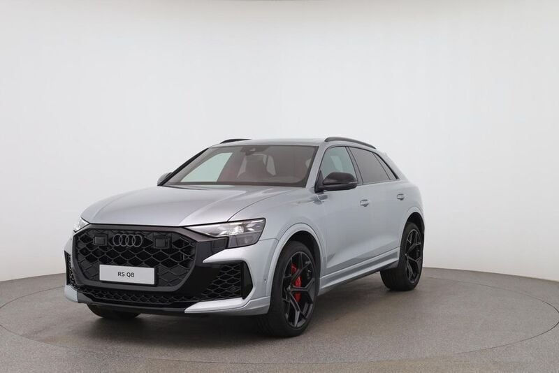 Silber Neu 2025 Audi RS Q8 Performance SUV | 147.990 € (Superpreis) - Bild 1/4